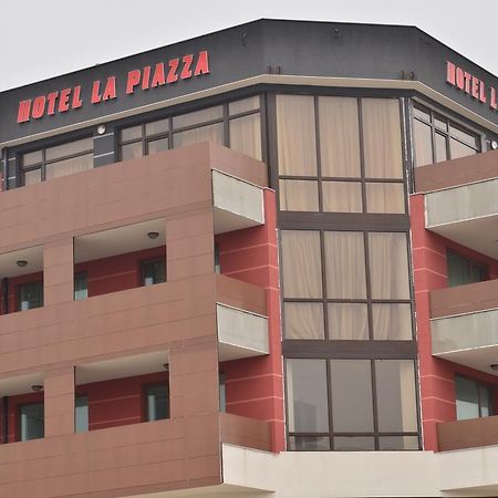 La Piazza Primorsko Rooms & Apartments Extérieur photo