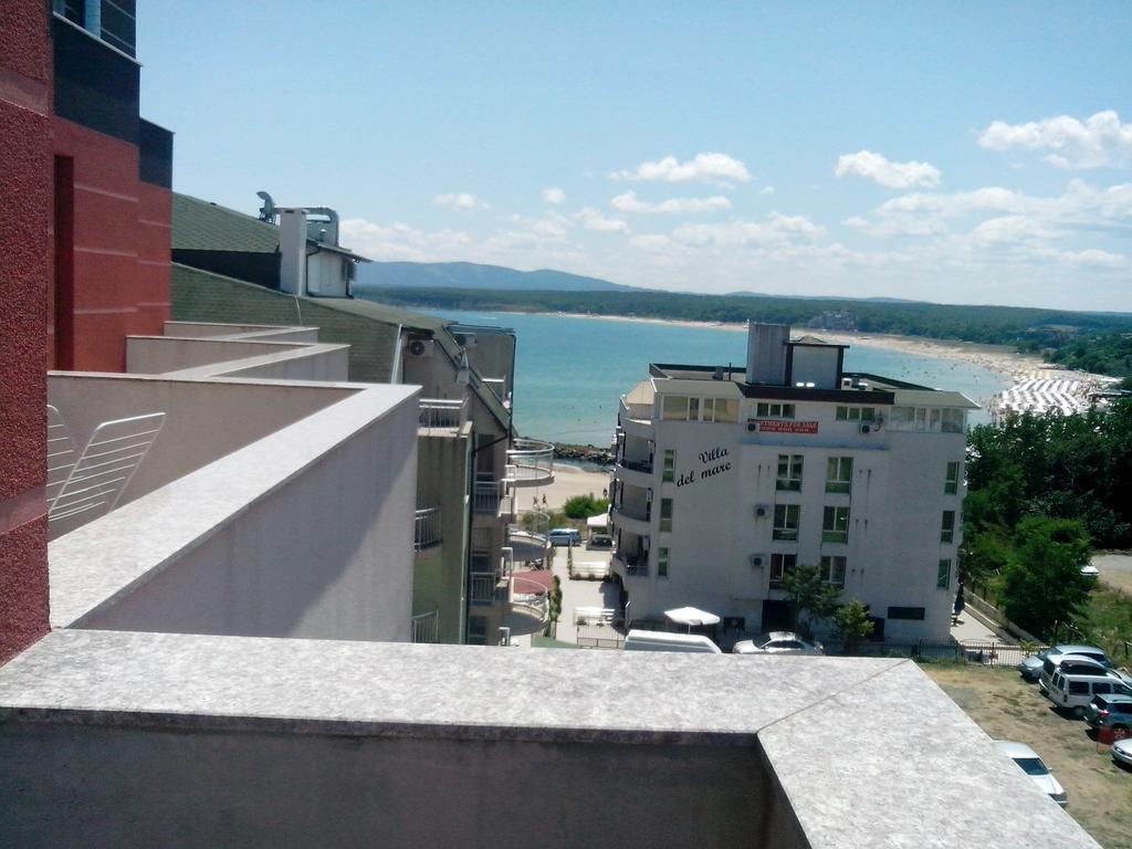 La Piazza Primorsko Rooms & Apartments Extérieur photo